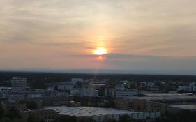 Skyline-Aussicht und fantastische Sonnenuntergänge