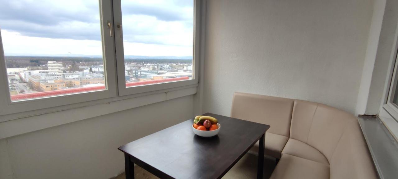 Ferienwohnung Skyline-Aussicht und fantastische Sonnenuntergänge Langen  Exterior foto