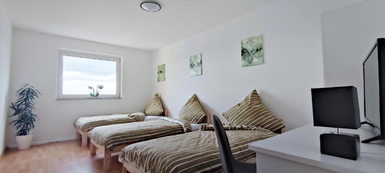 Ferienwohnung Skyline-Aussicht und fantastische Sonnenuntergänge Langen  Exterior foto