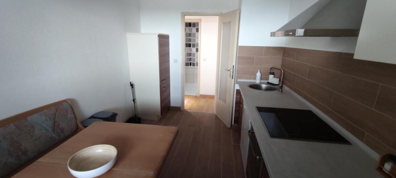 Ferienwohnung Skyline-Aussicht und fantastische Sonnenuntergänge Langen  Exterior foto